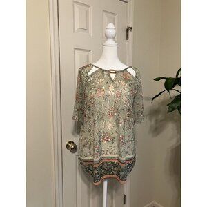 Womens XL Top Shirt Blouse Sage Green Coral Neckline Detail By Absolutely Famous